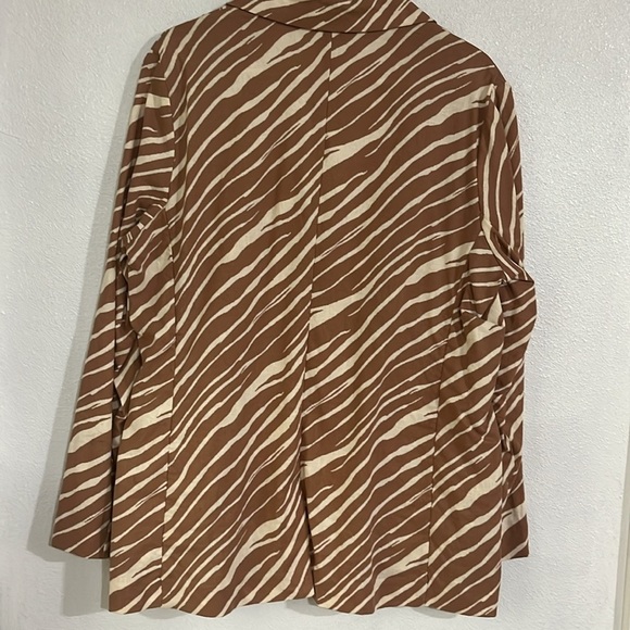A new day linen blend spring , blazer animal print zebra neutral colors NWOT - Picture 3 of 5